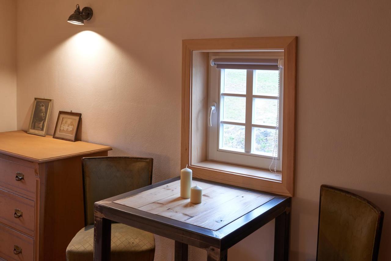 Doppelzimmer Dora Oberlausitzer Hof Leutersdorf Esterno foto